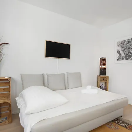 Saillon, Maison 5 Pers - Terrasse - Parking Prive * סאיו
