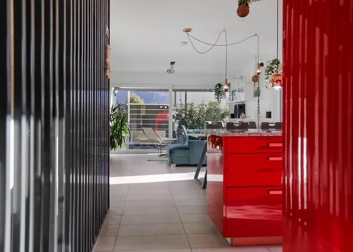 Saillon, Maison 5 Pers - Terrasse - Parking Prive * Saillon