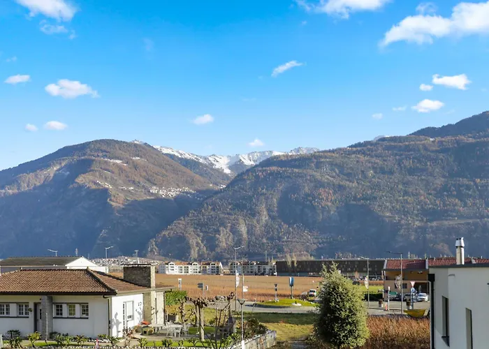 Holiday home Saillon, Maison 5 Pers - Terrasse - Parking Prive *