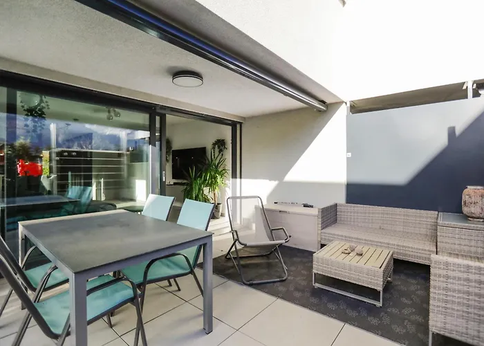 Holiday home Saillon, Maison 5 Pers - Terrasse - Parking Prive *